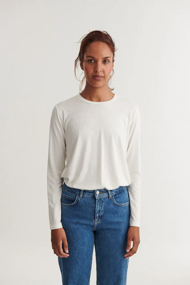 basic-apparel-jolanda-ls-tee-ba121-17-langarmshirt-off-white-tencel image 1