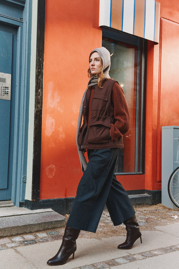 basic-apparel-asani-weste-damen-chicory-coffee-oversized image 2