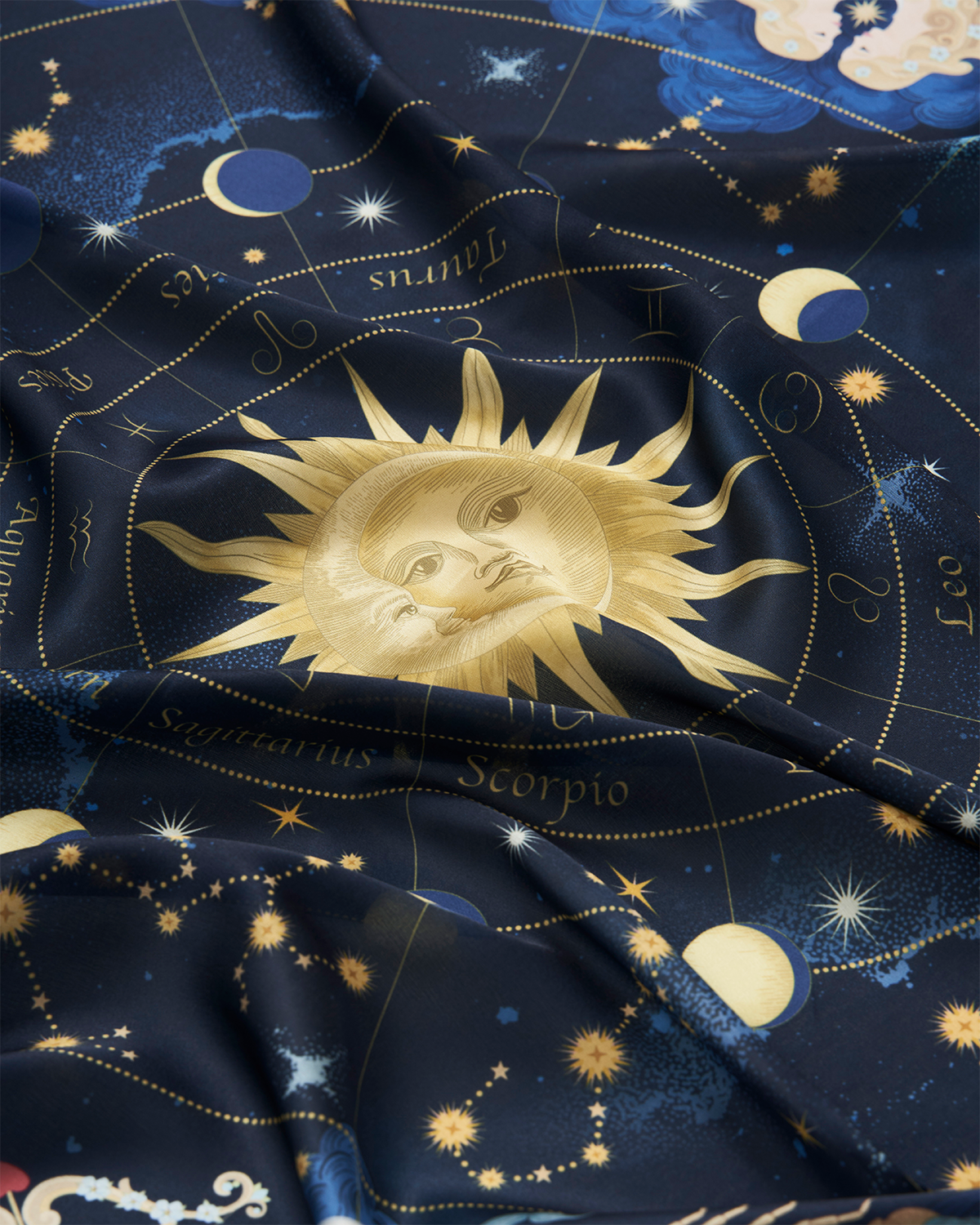 fable-england-zodiac-tuch-navy-sternzeichen-quadratisch image 3