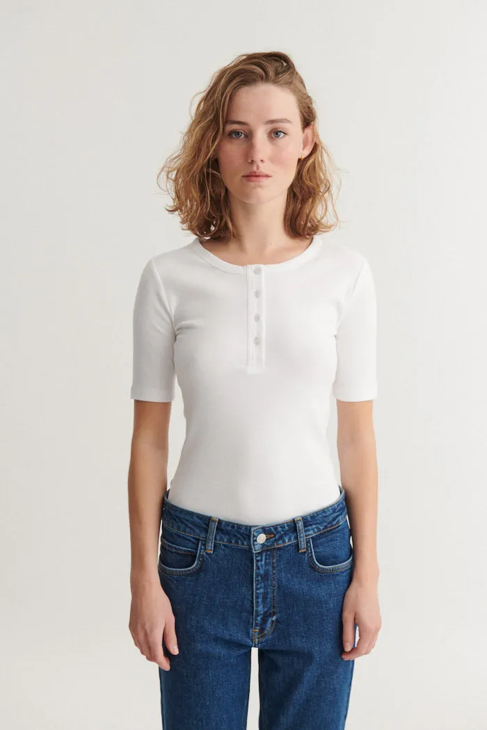 basic-apparel-ludmilla-ss-granddad-t-shirt-bright-white-bio image 1