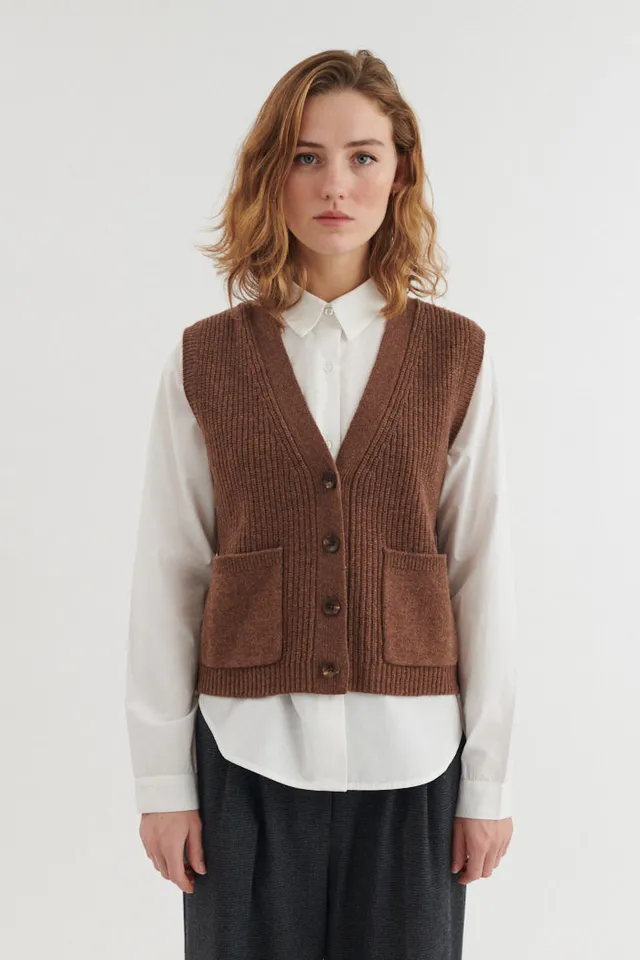 basic-apparel-liz-strickweste-damen-fondue-fudge-merinowolle image 1