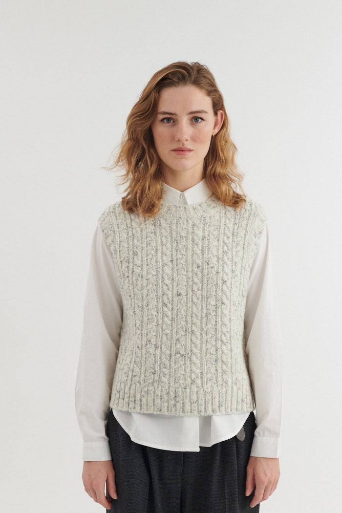 basic-apparel-asta-vest-strickweste-dutch-blue-wolle image 1