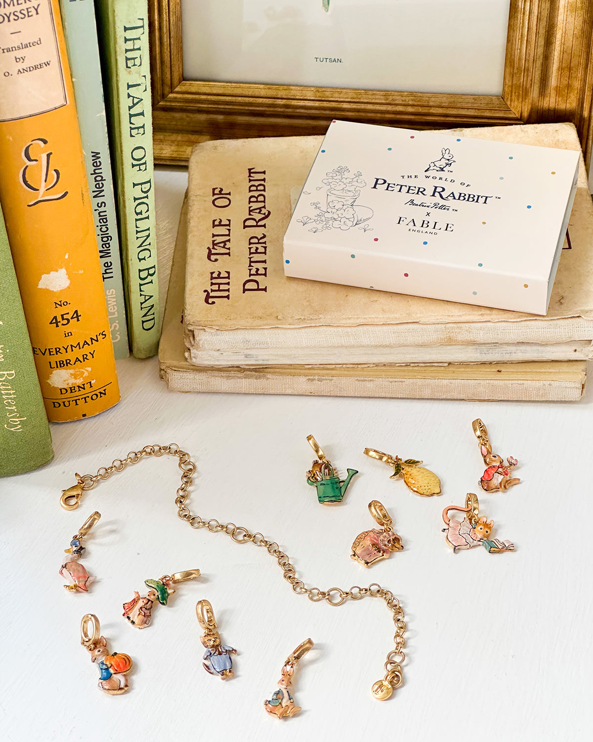 fable-england-jewellery-peter-rabbit-lemon-charm-anh-nger-gold image 5