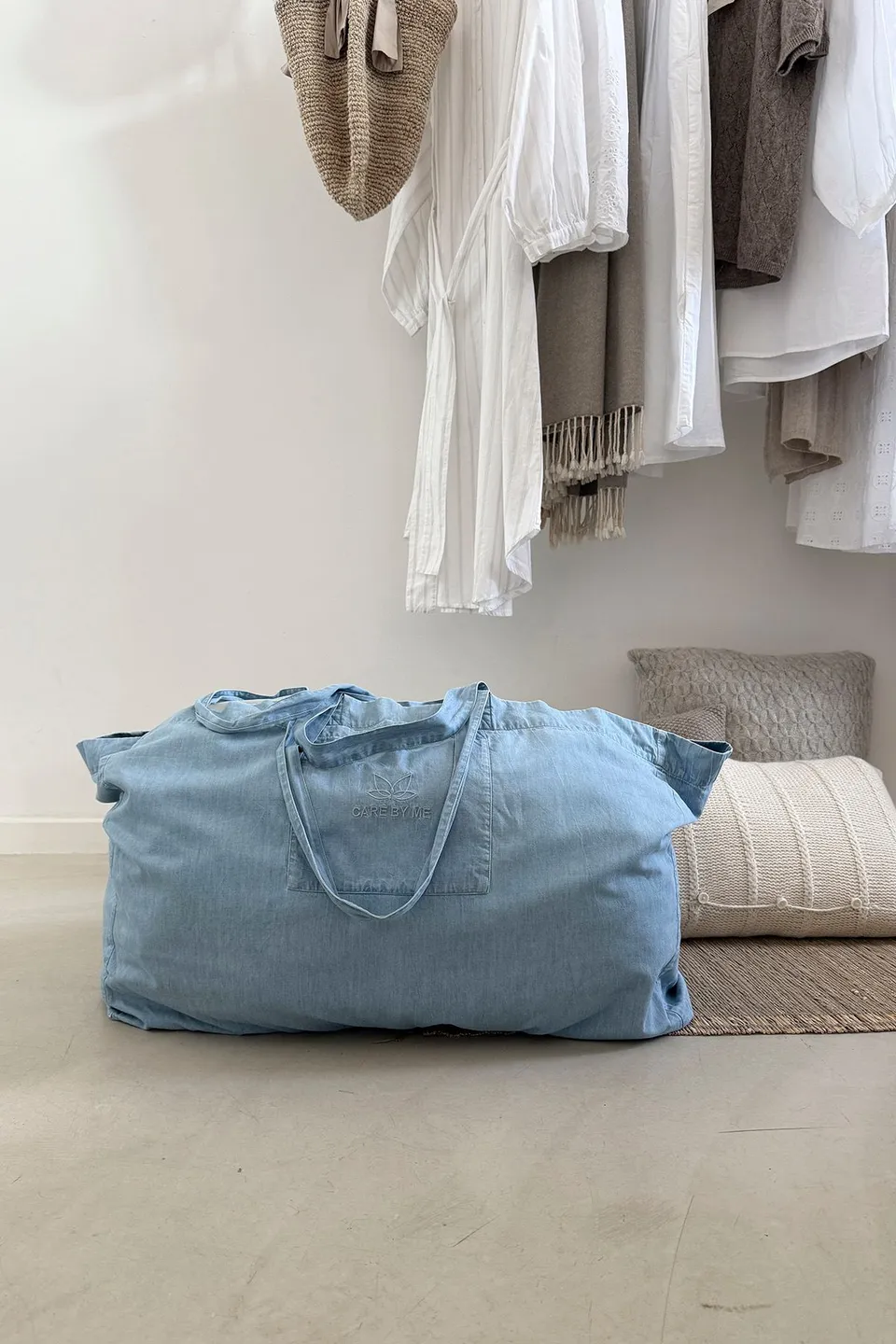 care-by-me-joy-weekend-bag-reisetasche-dunkelblau-bio-baumwolle image 1