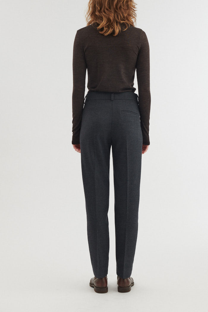 basic-apparel-radi-slim-pants-hose-schwarz-recycled image 3