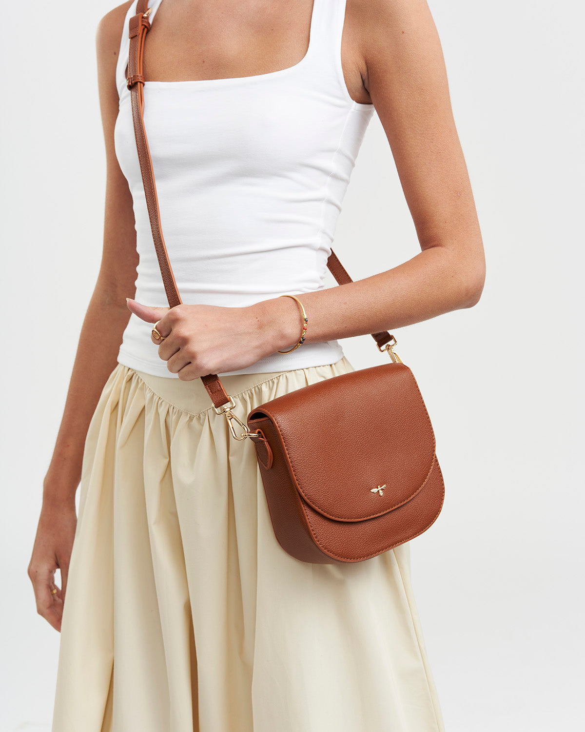 fable-england-beth-umh-ngetasche-tan-hellbraun-crossbody image 2