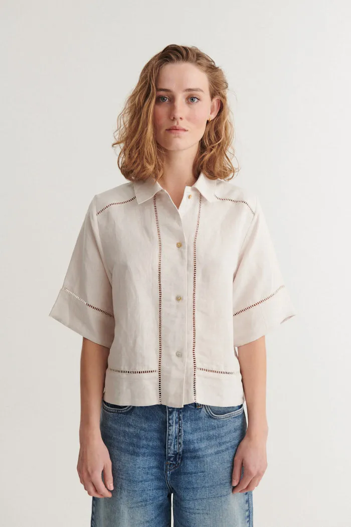basic-apparel-arina-ss-shirt-ba433-01-kurzarmbluse-moonbeam-leinen image 1
