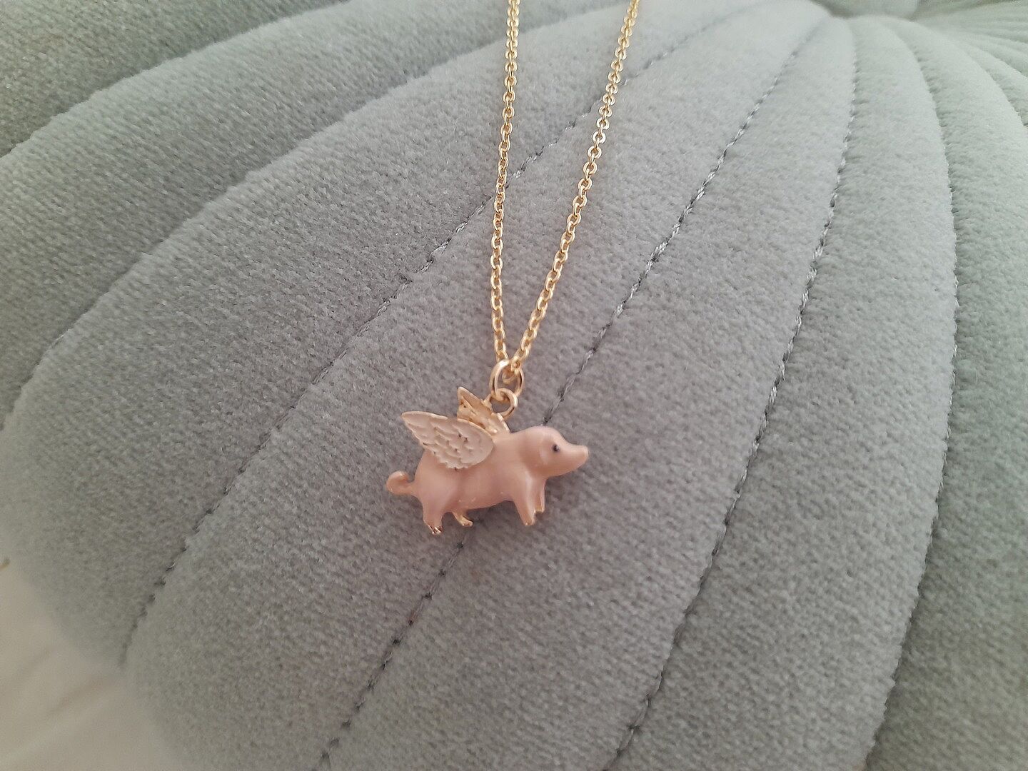 Schwein mit Flügeln