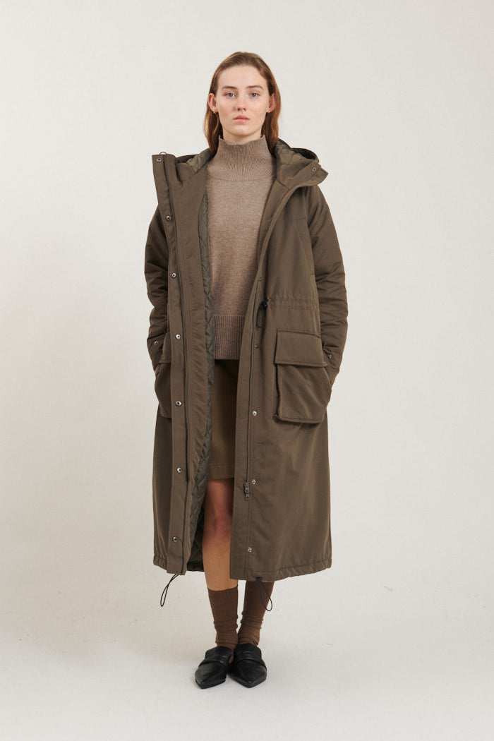basic-apparel-ajlin-parka-tarmac-winterparka-damen-recycelt image 1