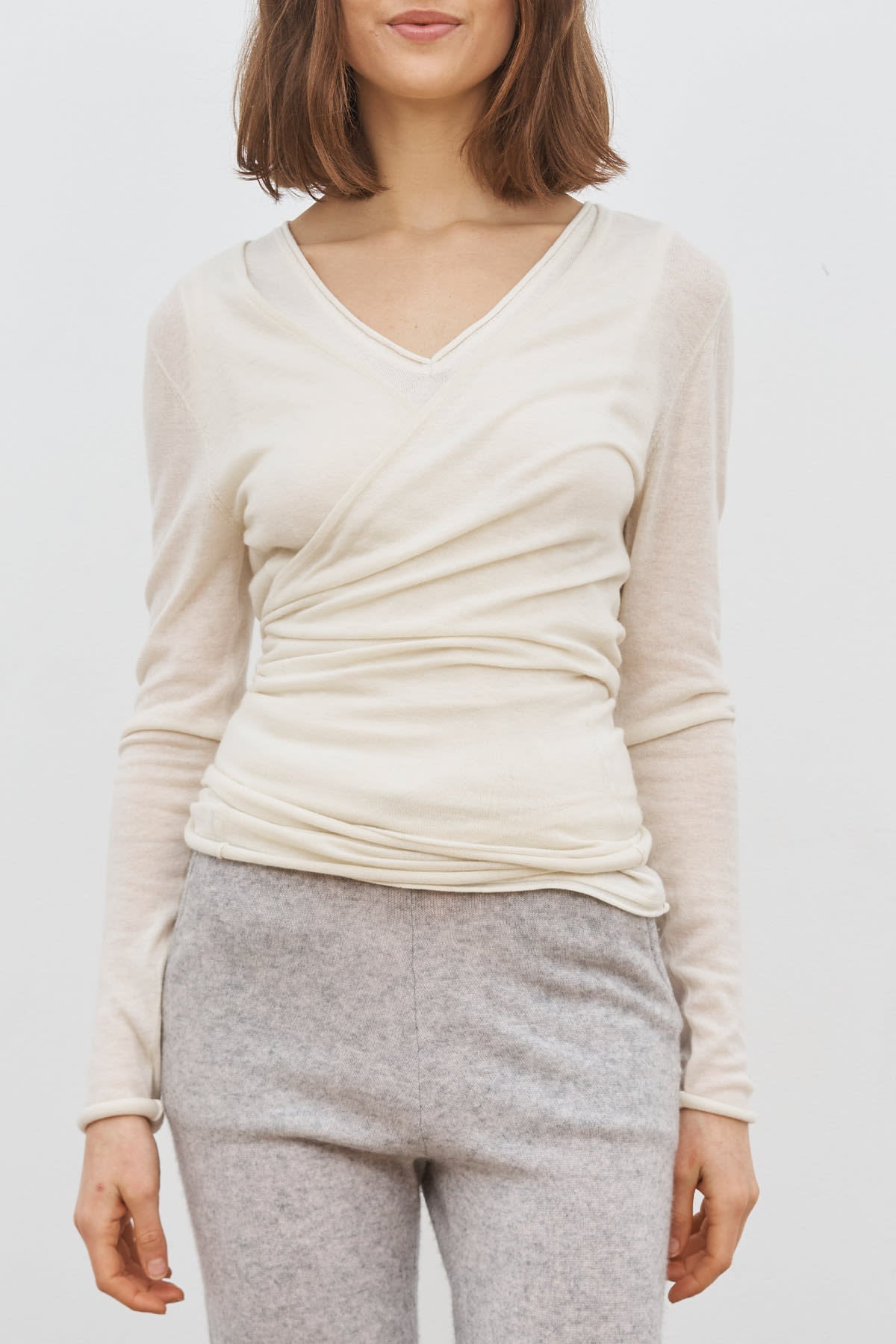 care-by-me-flow-wrap-cardigan-smoke-kaschmir-wickelcardigan image 8