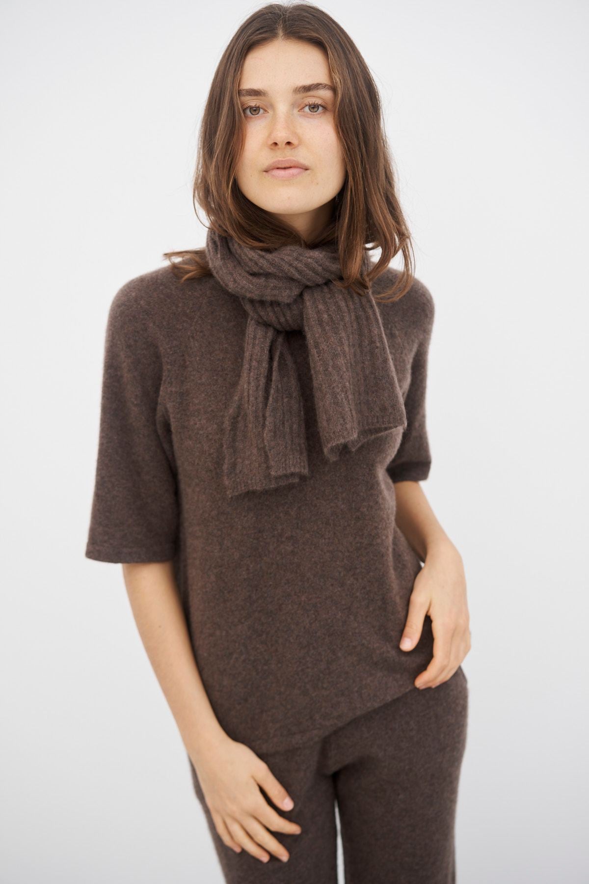 care-by-me-sara-scarf-kaschmirschal-schwarz-30x150 image 5