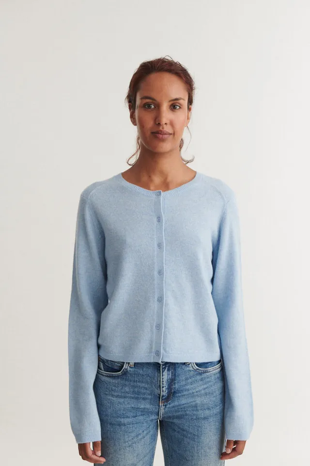 basic-apparel-selem-cardigan-light-blue-merinowolle image 1