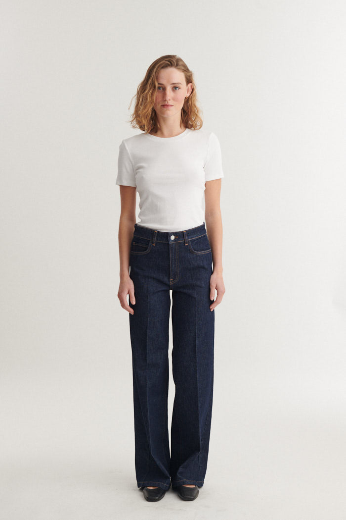 basic-apparel-enya-rinse-wash-jeans-damen-raw-denim-bio-baumwolle image 5