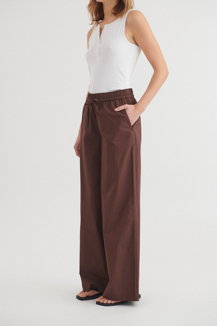basic-apparel-ida-pants-hose-chicory-coffee-bio-baumwolle image 3