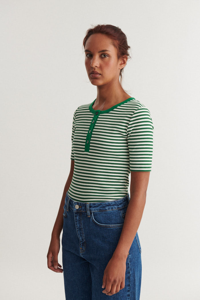 basic-apparel-ludmilla-ss-stripe-granddad-t-shirt-gr-n image 2
