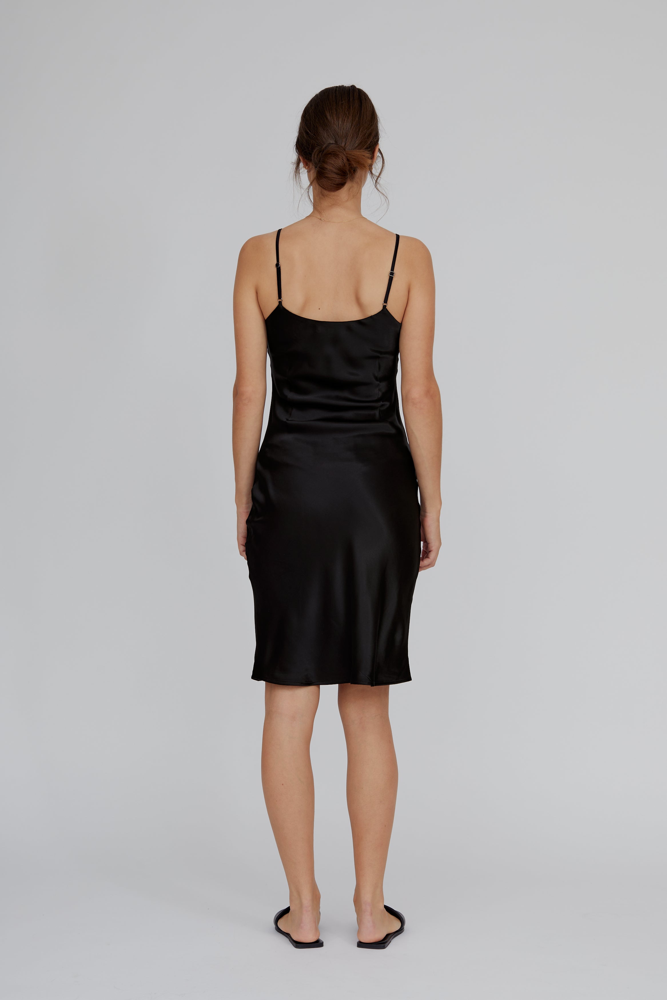 basic-apparel-flora-strap-dress-kleid-schwarz-viskose image 3