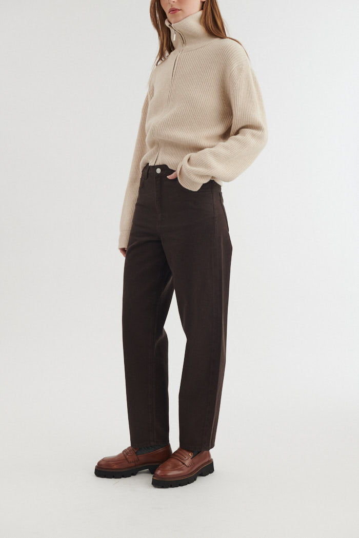 basic-apparel-ea-jeans-chocolate-torte-barrel-bio-denim image 2