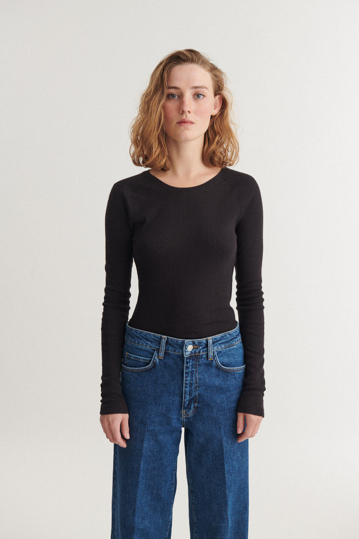 basic-apparel-arense-ls-tee-shirt-schwarz-bio-baumwolle image 1
