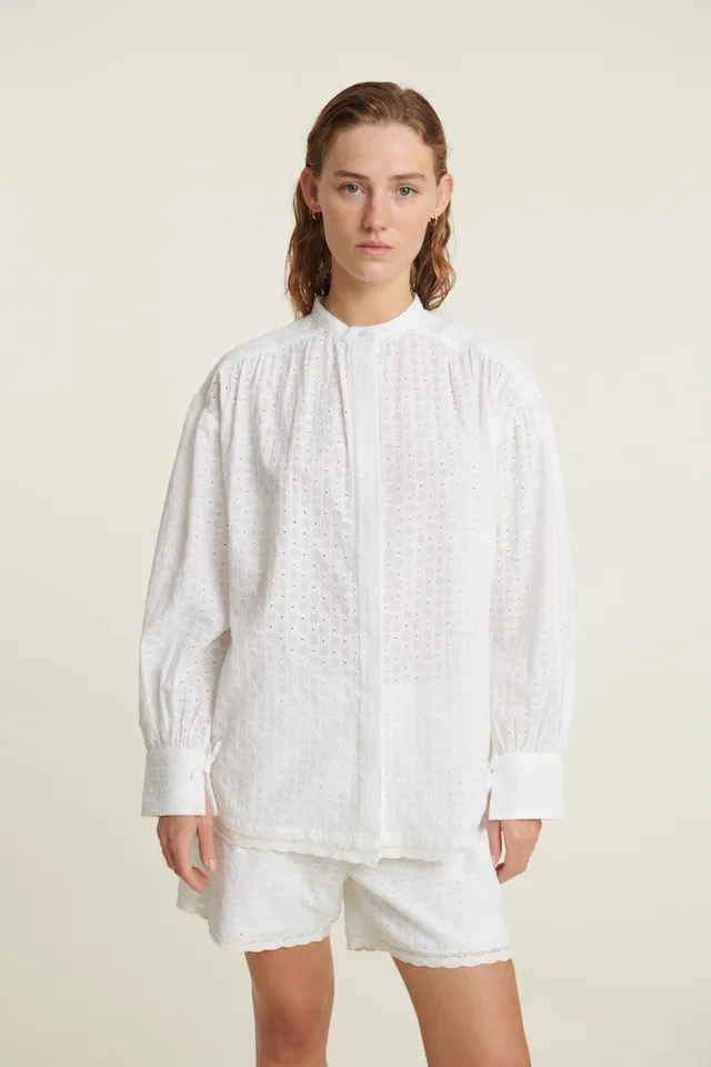 basic-apparel-adie-ba421-06-bluse-bright-white-stickerei image 1