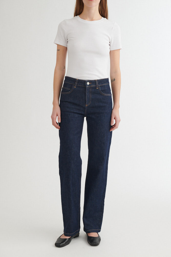 basic-apparel-elisa-rinse-wash-jeans-raw-denim-bio-baumwolle image 1