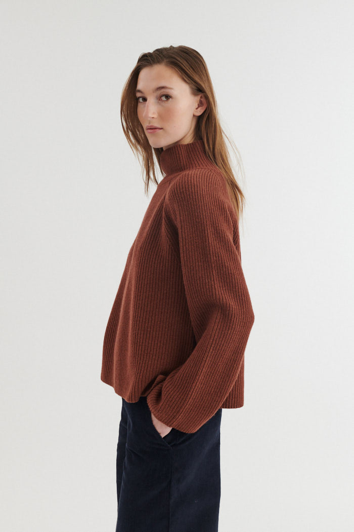 basic-apparel-sweaters-cady-raglan-sweater-pullover-braun image 3