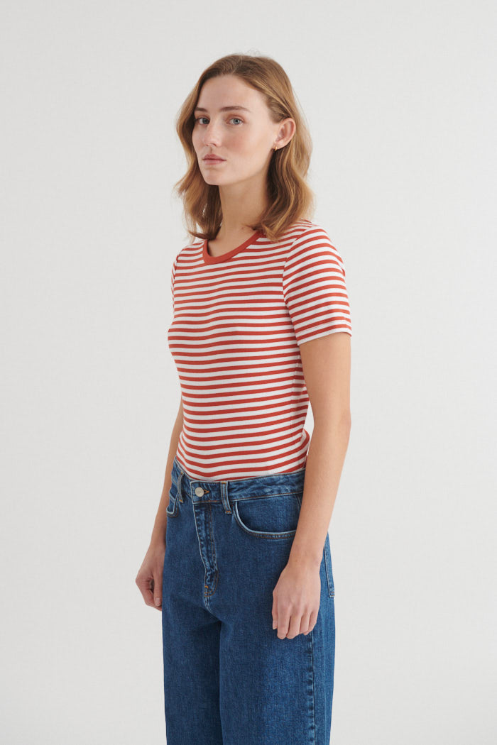 basic-apparel-ludmilla-o-neck-t-shirt-roibus-bio-baumwolle image 2