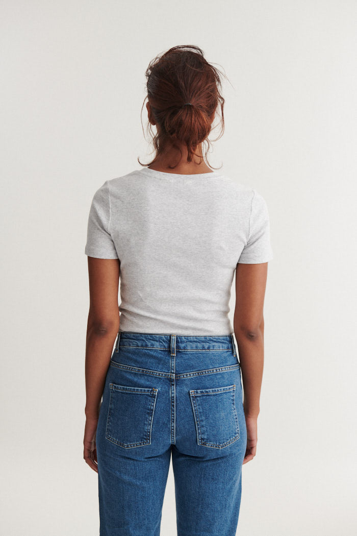 basic-apparel-ludmilla-ba146-10-t-shirt-light-grey-bio image 3