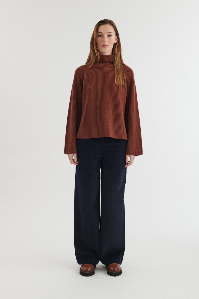 basic-apparel-sweaters-cady-raglan-sweater-pullover-braun image 5