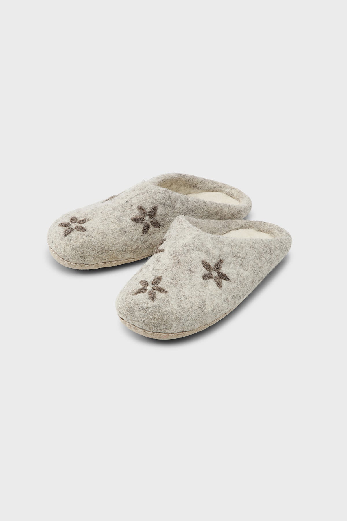 care-by-me-warm-feet-slippers-filz-hausschuhe-braun-39-41 image 6