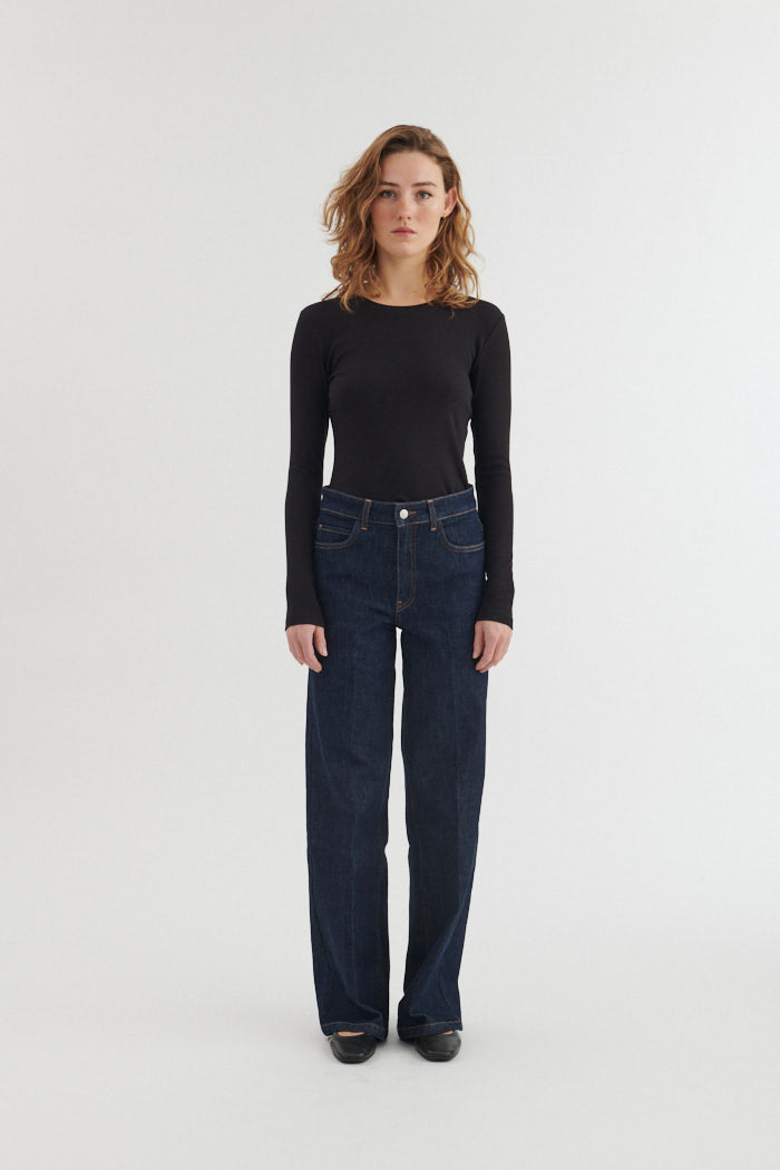 basic-apparel-ludmilla-ba146-01-langarmshirt-schwarz-bio-baumwolle image 4