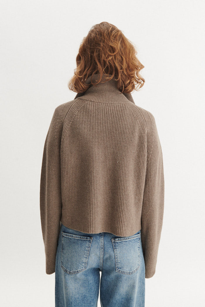 basic-apparel-cady-zip-sweater-strickpullover-greige-kaschmir image 4