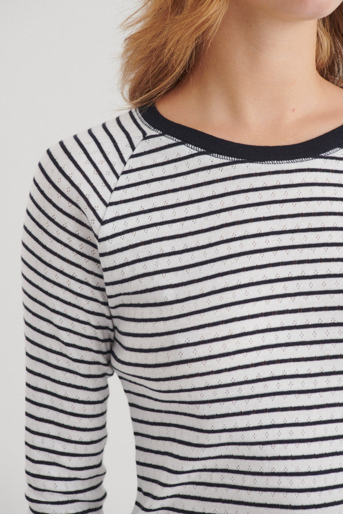 basic-apparel-arense-ls-tee-langarmshirt-wei-blau-streifen image 4