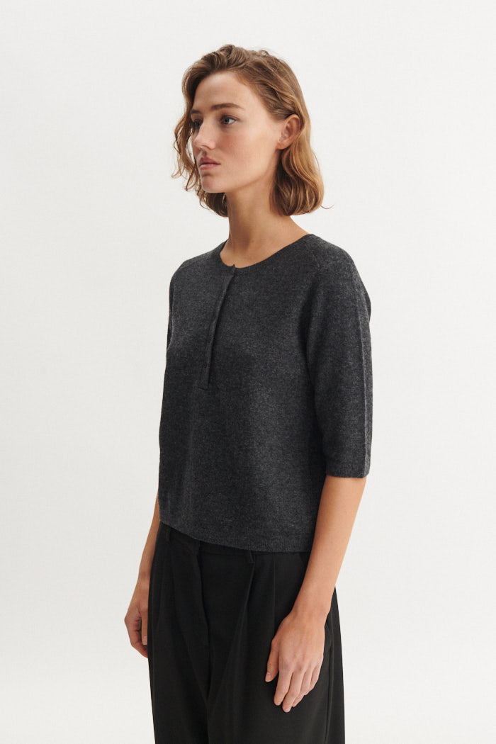basic-apparel-selem-granddad-tee-t-shirt-dark-grey-merino image 2