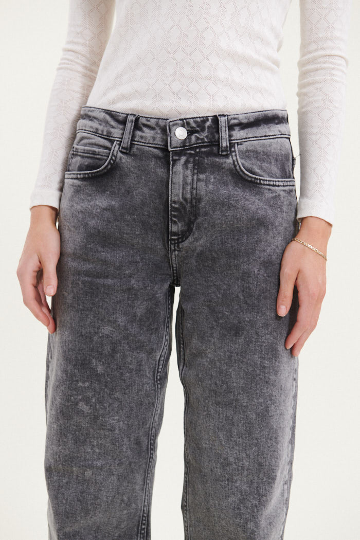 basic-apparel-elisa-jeans-damen-grau-bio-baumwolle image 7