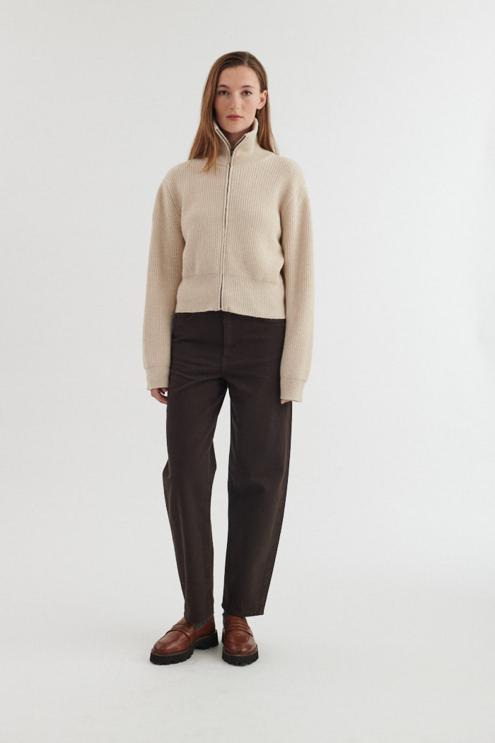 basic-apparel-cady-strickjacke-beige-wollmix-rei-verschluss image 4