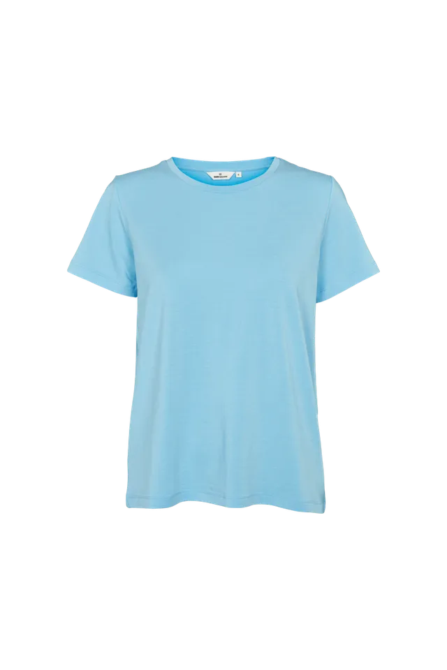 basic-apparel-jolanda-tee-t-shirt-alaskan-blue-tencel image 1
