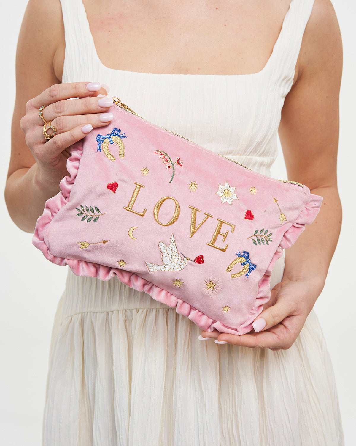 fable-england-pink-love-samt-t-schchen-rosa-bestickt image 2