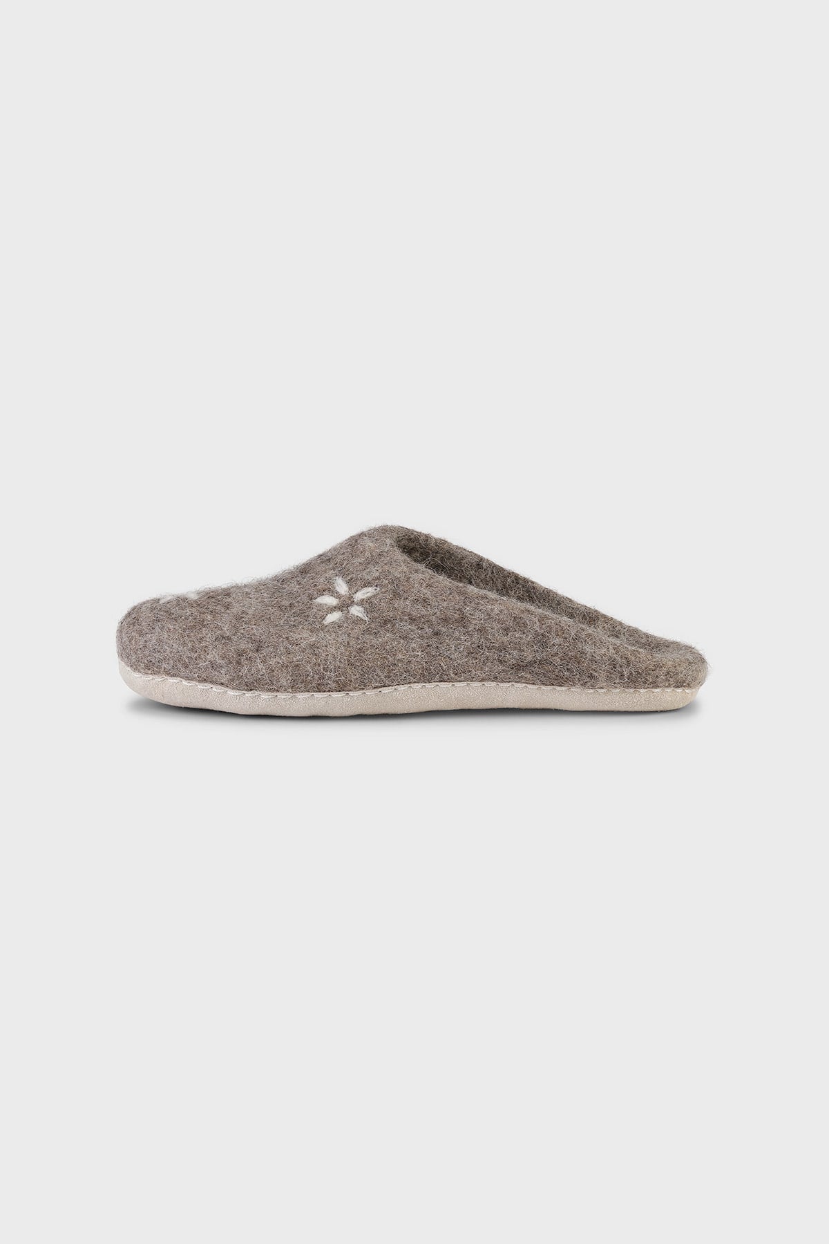 care-by-me-warm-feet-slippers-filz-hausschuhe-braun-39-41 image 5