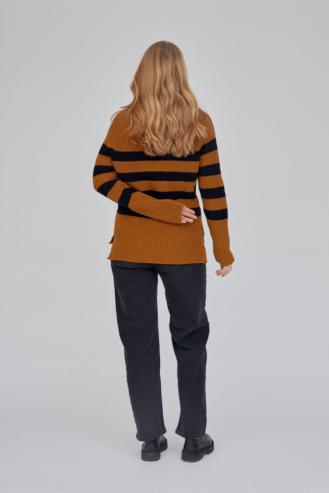 basic-apparel-sweety-sweater-pullover-bronze-brown-stripe image 3