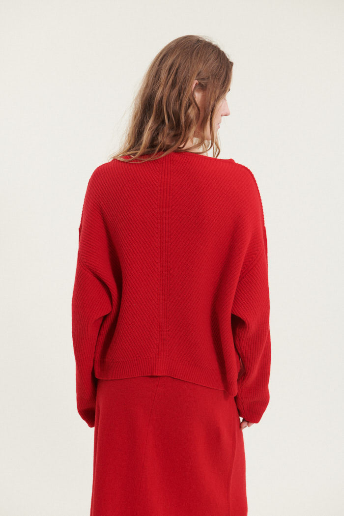 basic-apparel-lise-scoop-neck-pullover-high-risk-red-wolle image 3