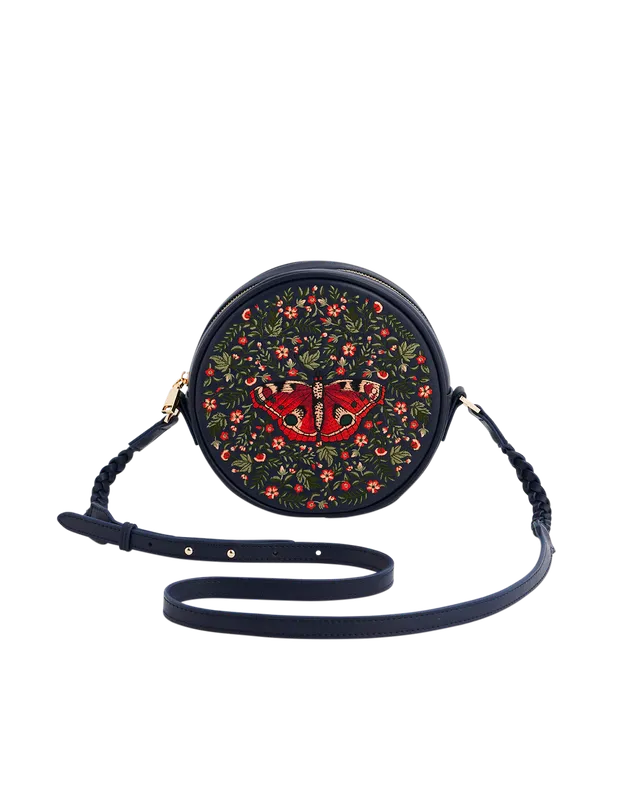 fable-england-chloe-butterfly-tasche-navy-bestickt image 1