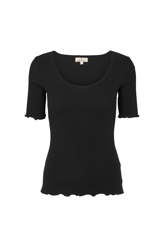 basic-apparel-ludmilla-scallop-tee-t-shirt-schwarz-bio image 1