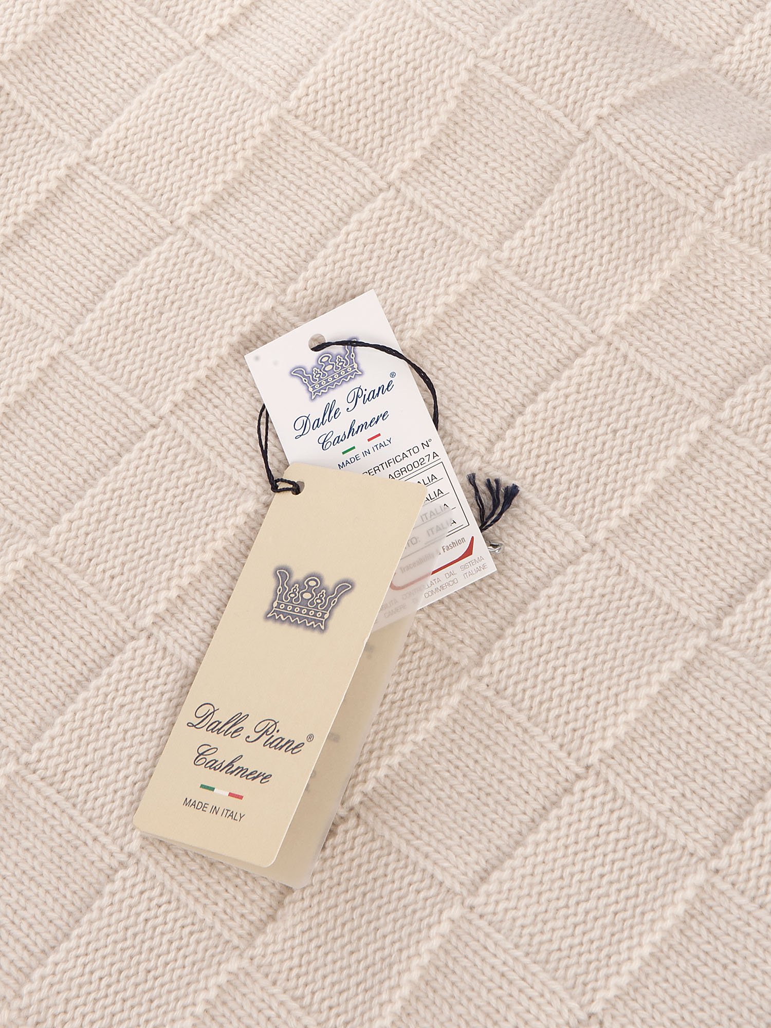 dalle-piane-cashmere-babydecke-mit-bord-re-himmel-100-kaschmir image 5