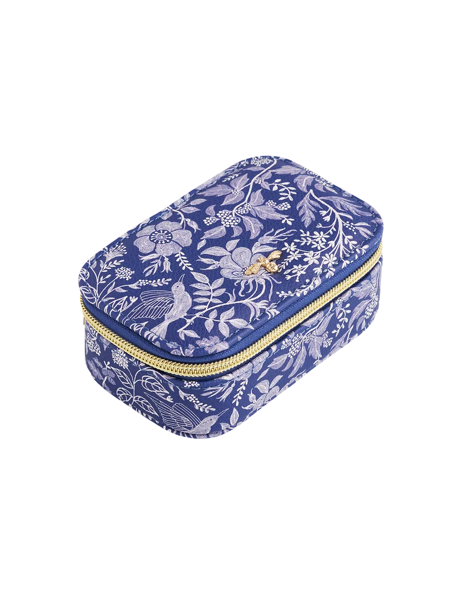 fable-england-agnes-schmuckkasten-klein-blau-ditsy-blumen image 1