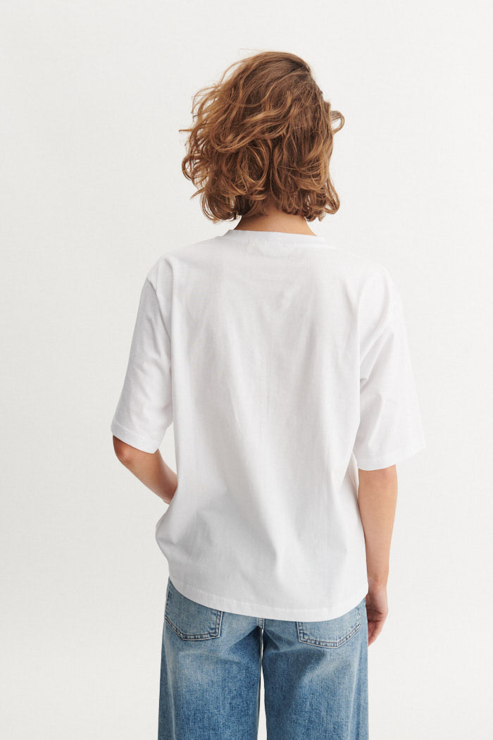 basic-apparel-raja-tee-t-shirt-bright-white-red-lip-bio image 3