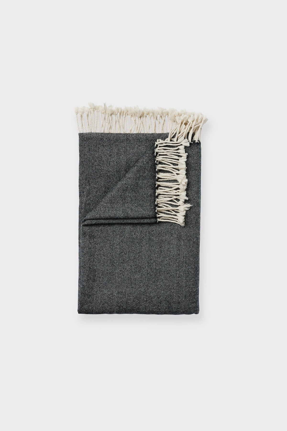 care-by-me-interior-herringbone-throw-plaid-130x180-kaschmir image 3