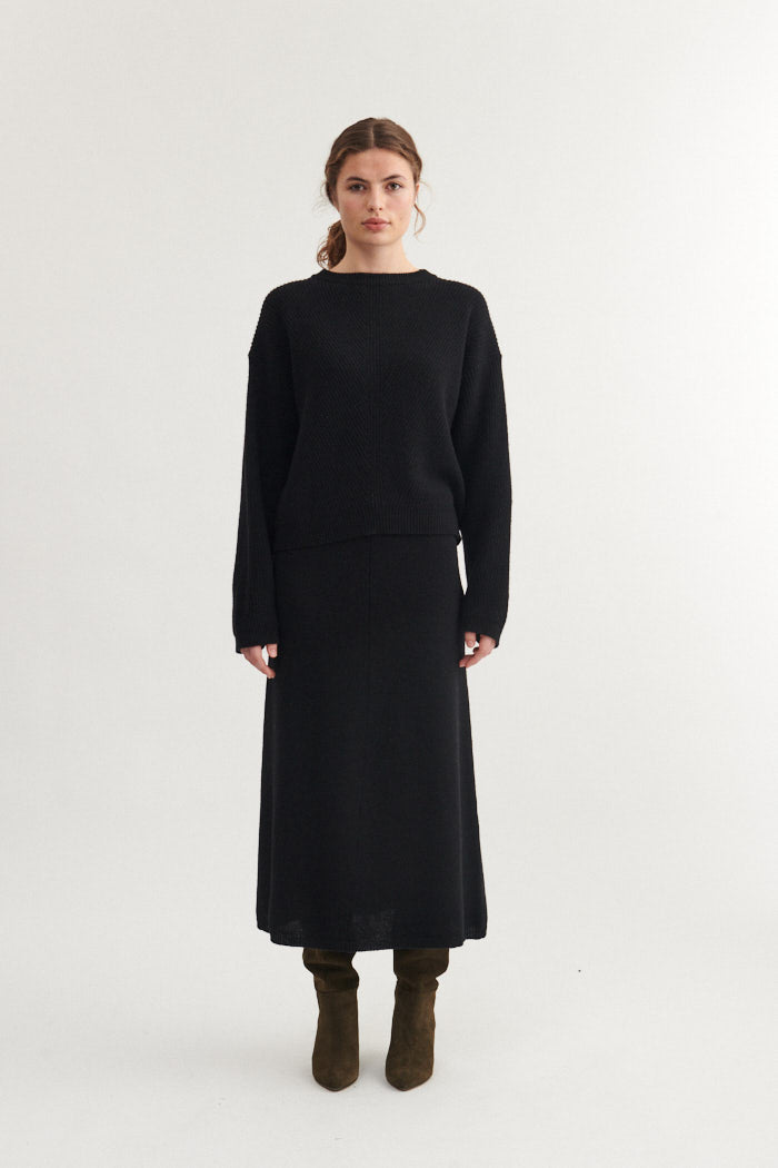 basic-apparel-lise-3-4-skirt-strickrock-black-recyclingwolle image 4
